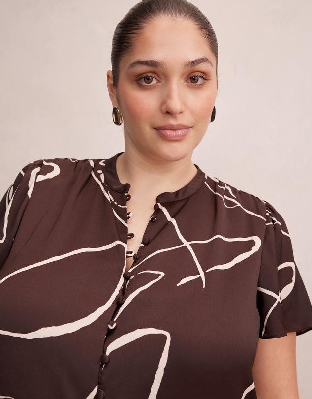 Forever New Curve - Brodie Curve Flutter Blouse
