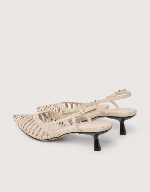 Review - Amira Heel