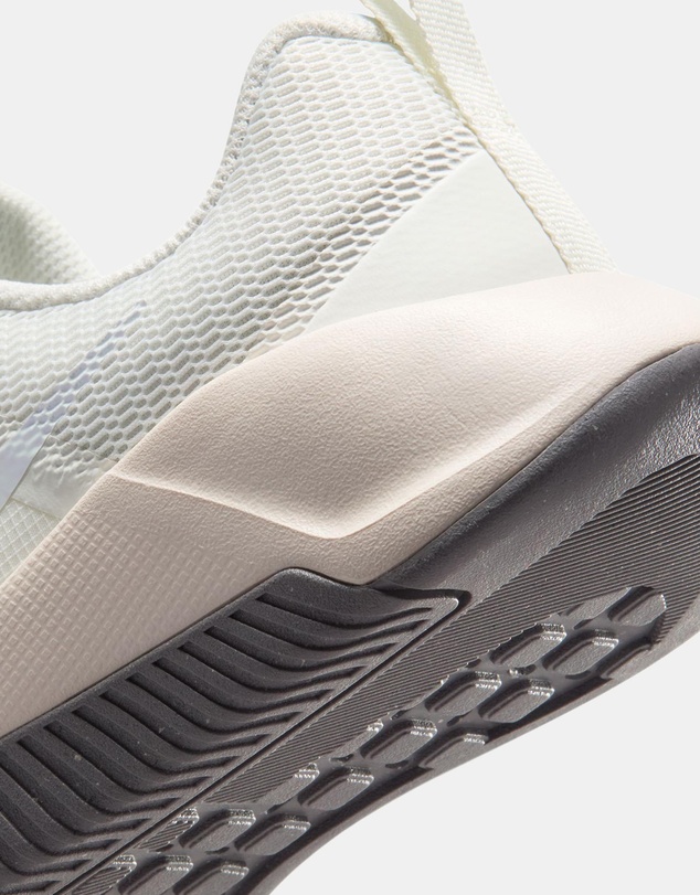 Nike - MC Trainer 3 - Women's