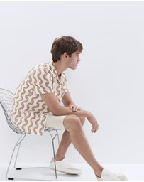 UNISON - Wavy Print Regular Fit Shirt