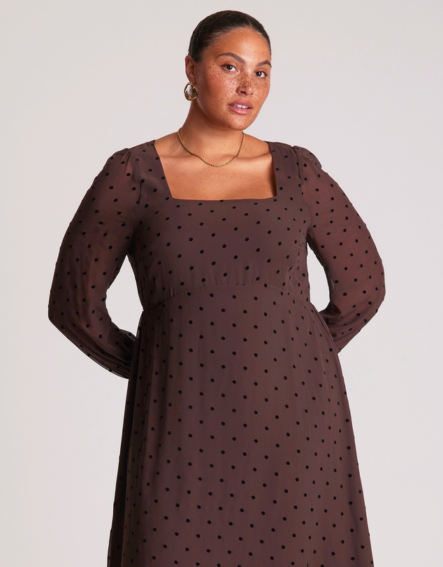 Estelle - Sable Dress