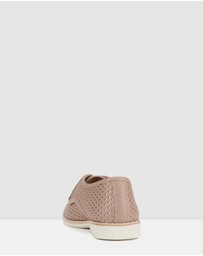 Rollie - Derby Punch Overlay Shoe