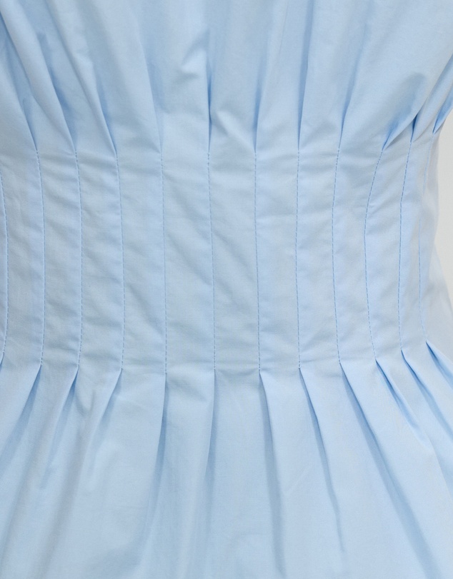 Calli - Tucked Sleeveless Shirt
