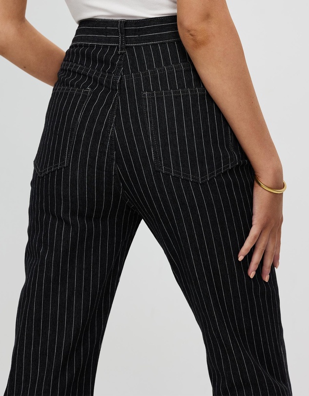 Style Addict - High Waist Flare Leg Jeans