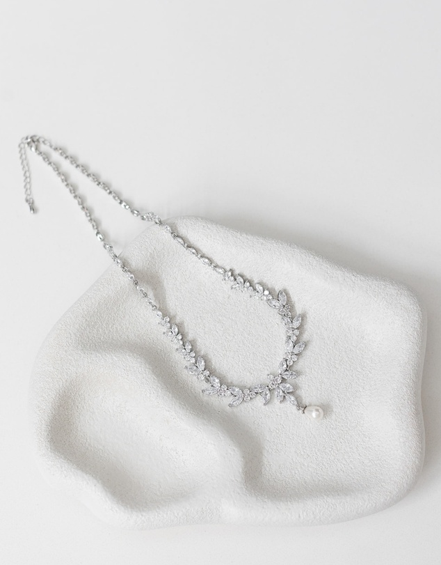 The White Collection - Courtney Pearl - Classic Silver Pearl Bridal Necklace