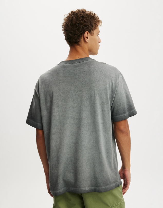 Cotton On - Box Fit Graphic T-Shirt