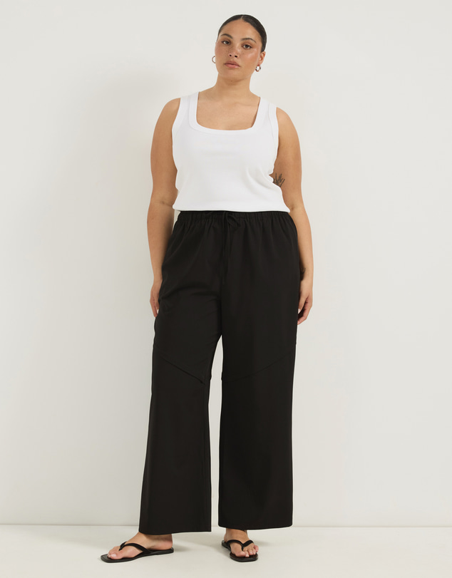 Atmos&Here Curvy - Zoe Relaxed Drawstring Pants with Seam Detail
