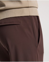 Calibre - Technical Knit Pintucked Pants Mocha