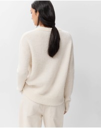 UNISON - Lofty Crew Neck Knit