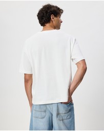 S Double - Block Heavyweight T-Shirt