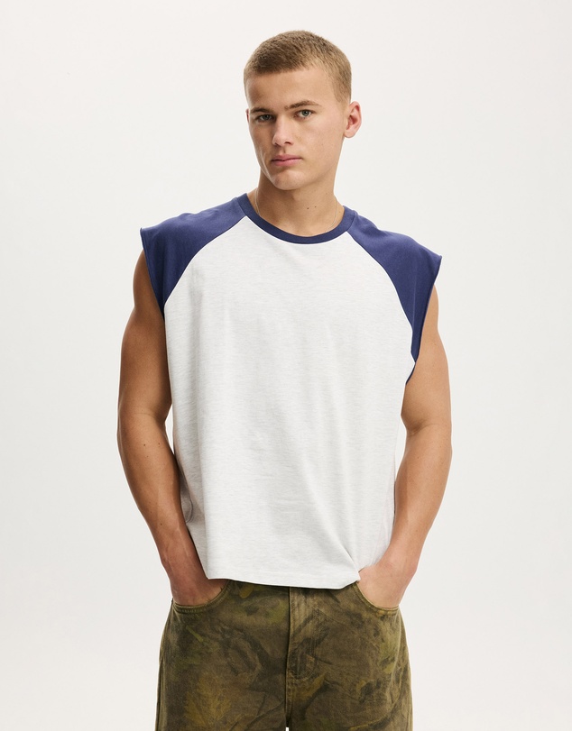 Cotton On - Cropped Fit Muscle