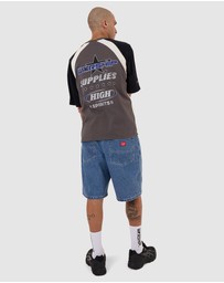 Worship - Shooter Oversize Raglan Tee
