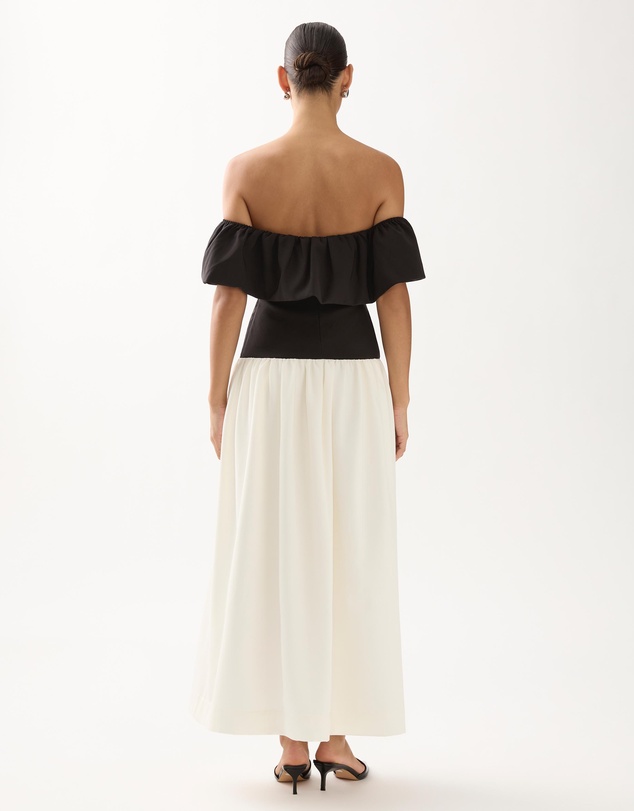 Minima Esenciales - Amora Off Shoulder Ruffle Maxi Dress