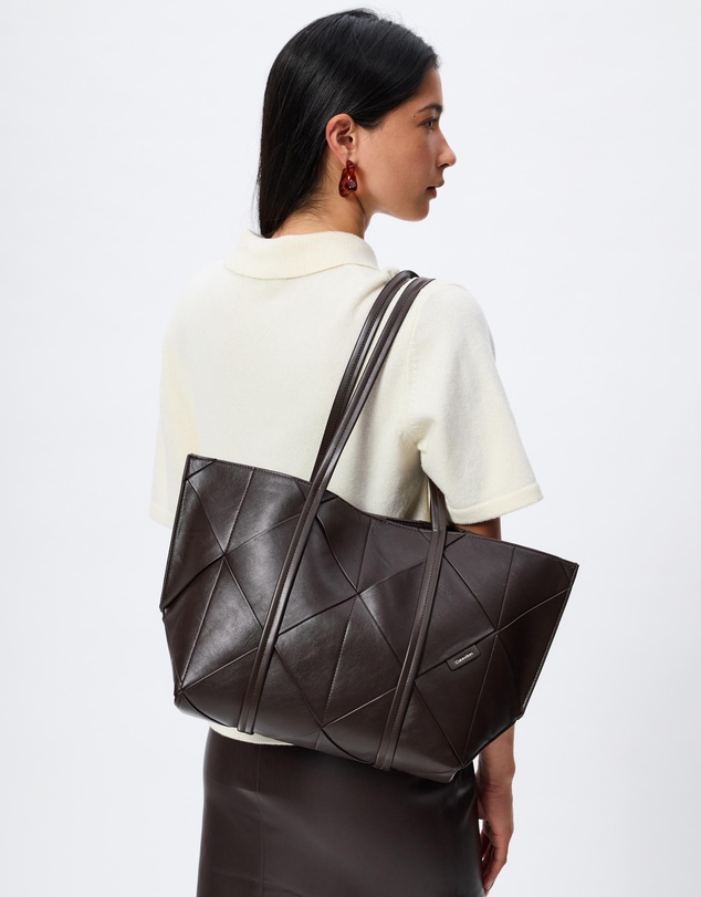 Calvin Klein - Woven Medium Carryall