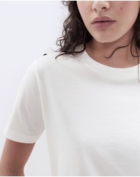 UNISON - The Classic Crew Tee