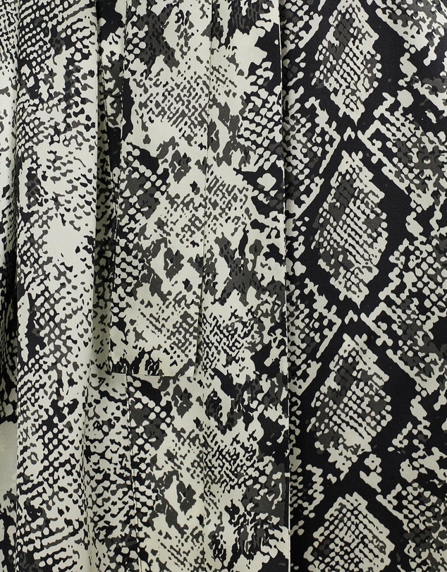 Sainted Sisters - Scarlett Silk Kimono