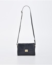 Cobb & Co - Kotara Classic Leather Crossbody Bag