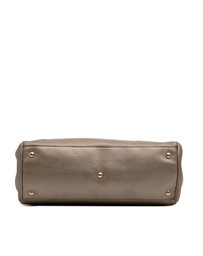 Pre-Loved by Azura Reborn - Pre-Loved gucci Elegant Leather Handbag with Distinctive Handle