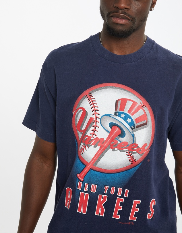 Vintage by The Real Deal - Pre Loved - Vintage 90s MLB New York Yankees Tee