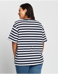 Atmos&Here Curvy - Harry Boyfriend Tee
