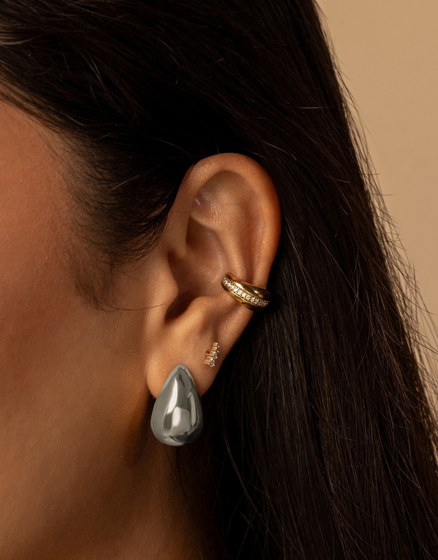 Wanderlust + Co - Teardrop Classic 20mm Stud Earrings