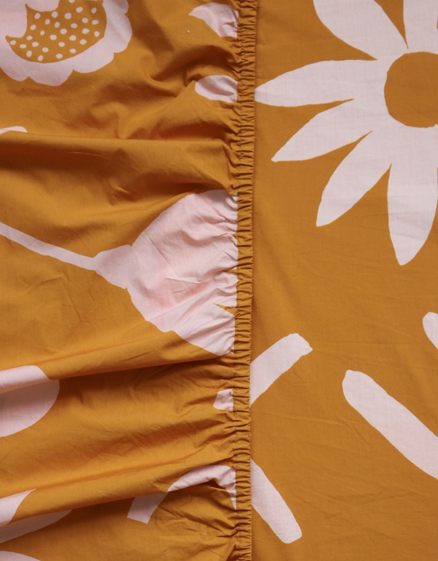 Mosey Me - Floral Dreams Fitted Sheet - Tan