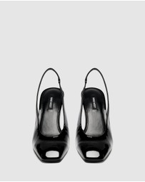 Nine West - Redsat