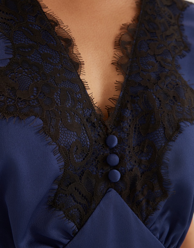 Review - Kayla Dress