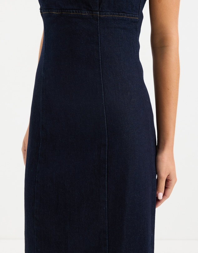 Calli - Emira Denim Midi Dress