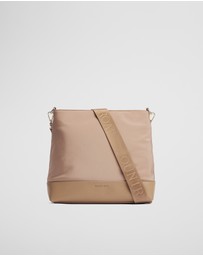 Country Road - Soft Top Zip Crossbody