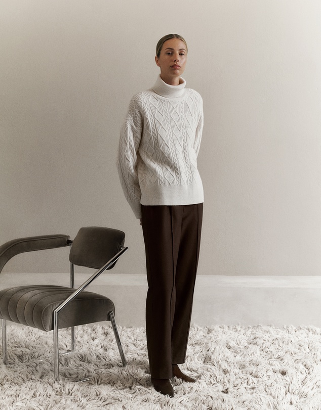 Trenery - Pintucked Pull On Pant in Coffee Bean