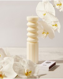 XRJ Celebrations - Ivy Pillar Candle