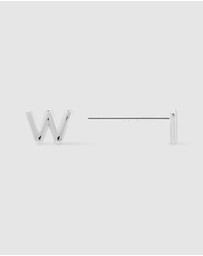 Wanderlust + Co - Alphabet Bubble Silver Stud Earrings - Letter W
