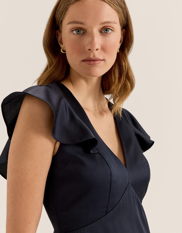 Review - Montreal Flounce Sleeve Dress