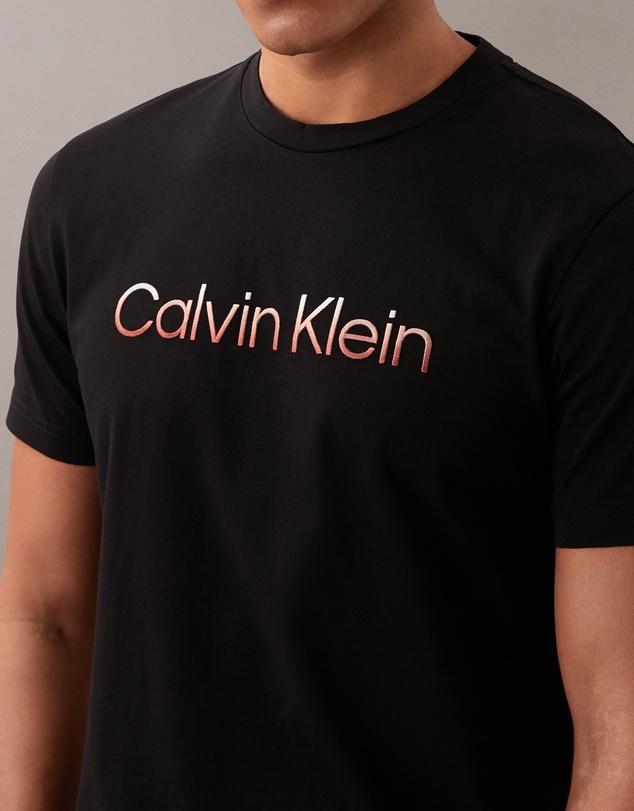 Calvin Klein - Embroidered Ombre Logo T-Shirt