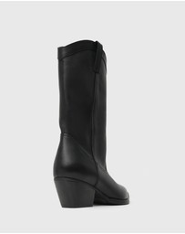 Betts - Howdy Suede Leather Western Boots