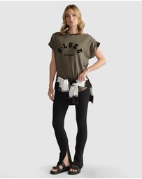 Decjuba - D-Luxe Half Moon Tee
