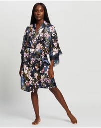 Sainted Sisters - Scarlett Silk Kimono