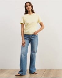 Atmos&Here - Emi Asymmetric Hem T-Shirt