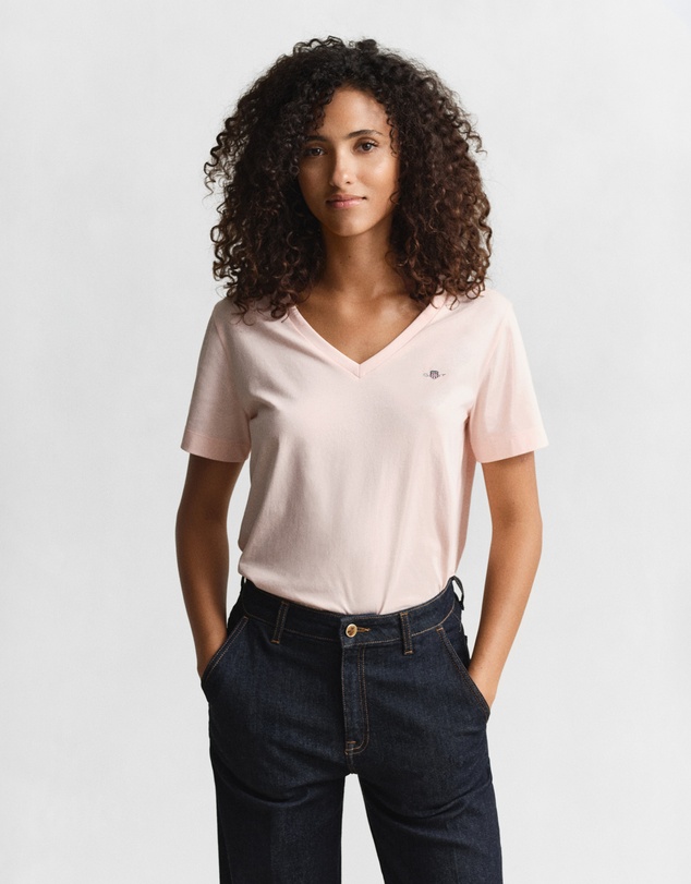 Gant - Shield V-Neck T-Shirt