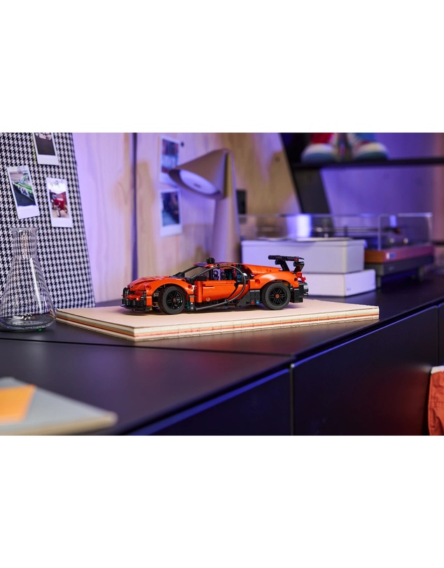 LEGO - 42222 Bugatti Chiron Pur Sport Hyper Car