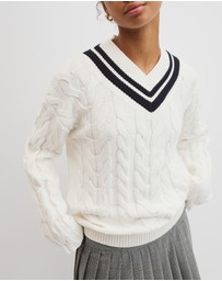 Country Road - V-neck Cable Knit