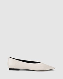 Siren - Locke Flat Pumps