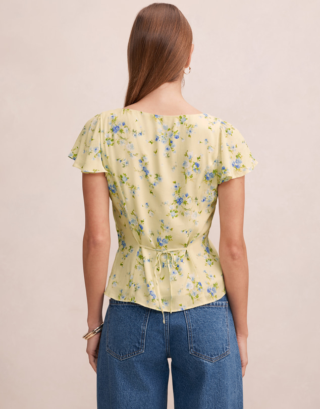 Forever New - Daphne Flutter Sleeves Blouse