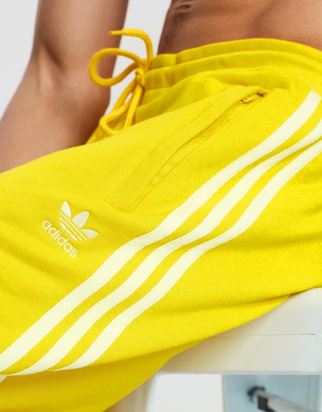 adidas Originals - Adicolour 3-Stripe Shorts