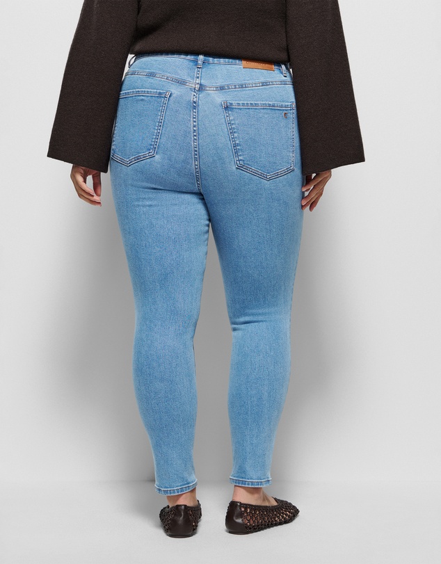Commonry - Skinny Leg Jean