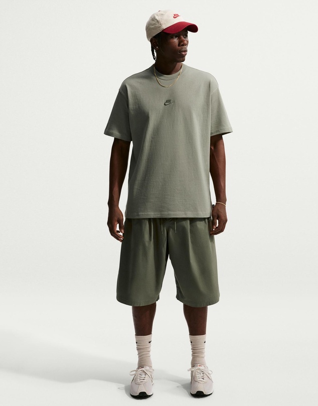 Nike - Sportswear Premium Essentials T-Shirt
