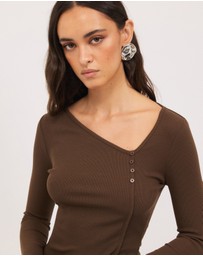 Calli - Logan Cut Out Top