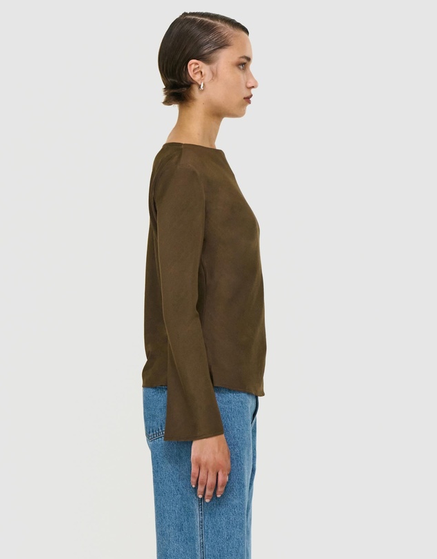 Staple the Label - Dakota Bias Top