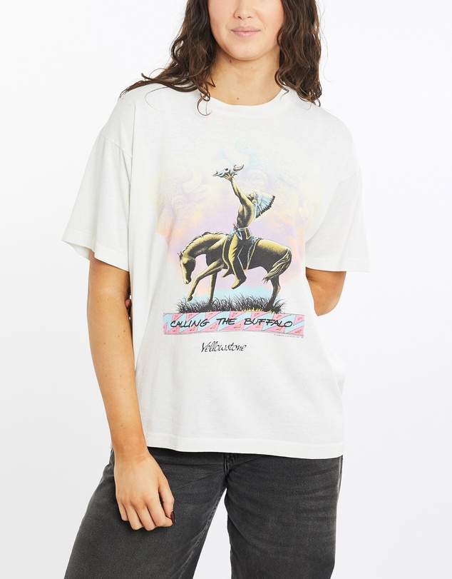 Vintage by The Real Deal - Pre Loved - Vintage 1989 Native American 'Calling The Buffalo' Tee